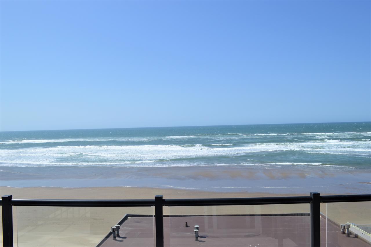 Beachfront Manor Hotel Lincoln City Exteriör bild