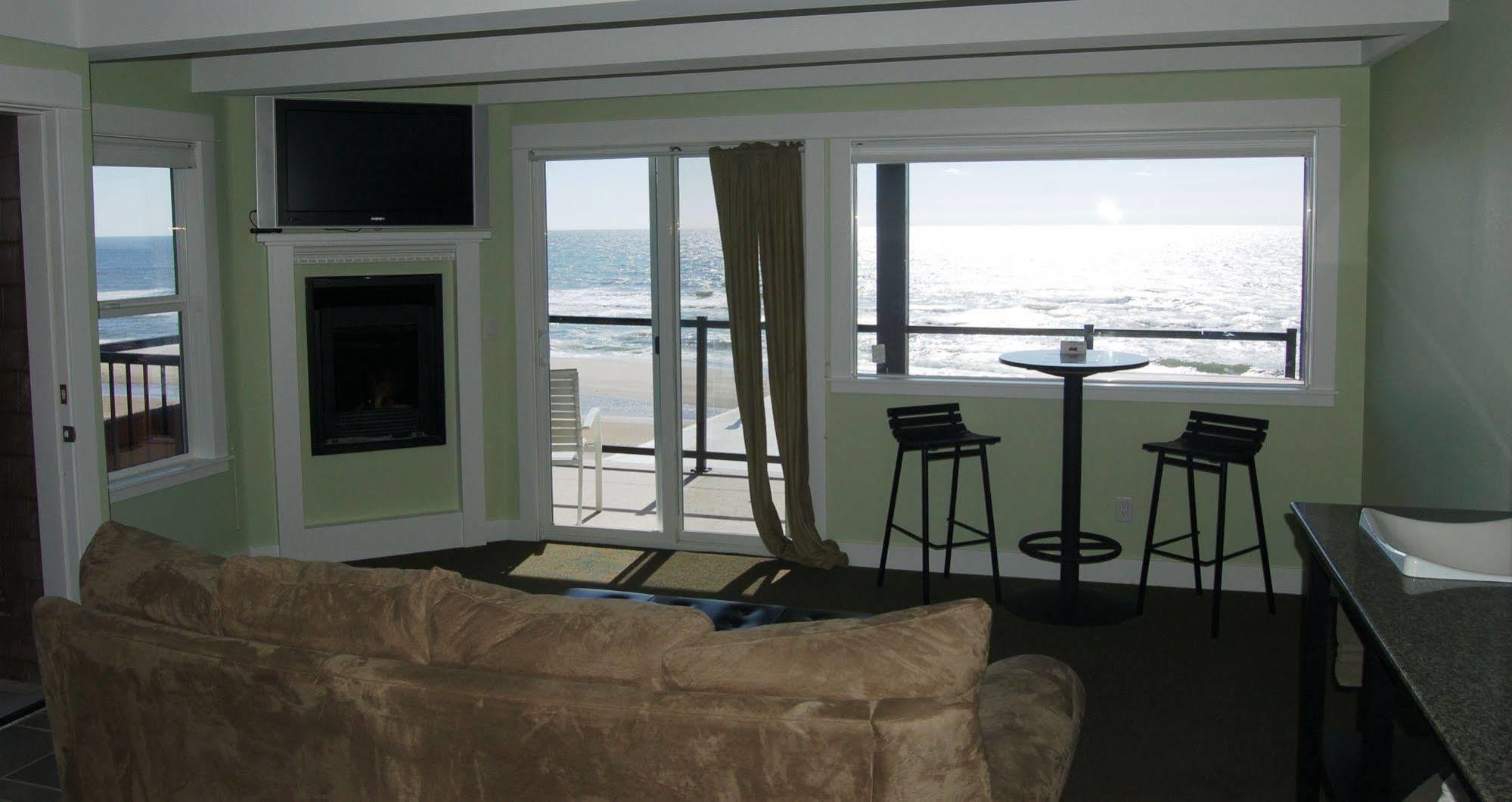 Beachfront Manor Hotel Lincoln City Exteriör bild